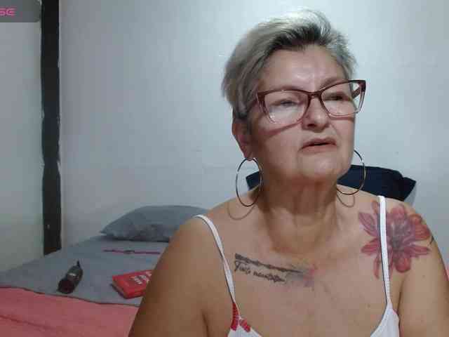 bety-cum3