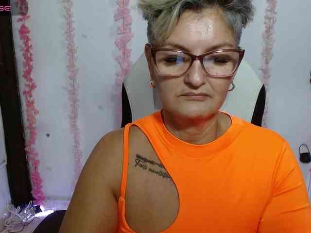 bety-cum3