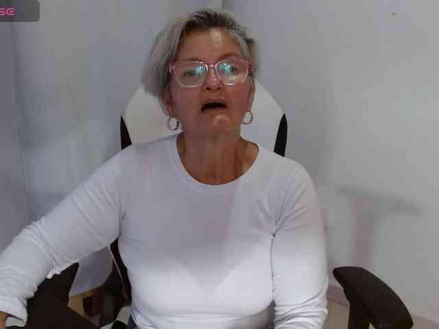 bety-cum3