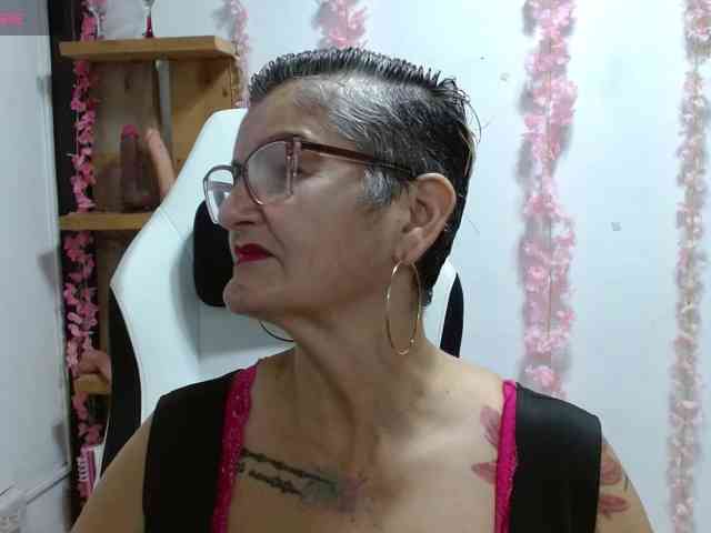 bety-cum3 webcam