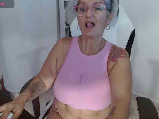 bety-cum3