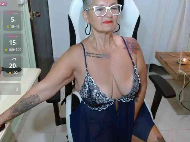 bety-cum3