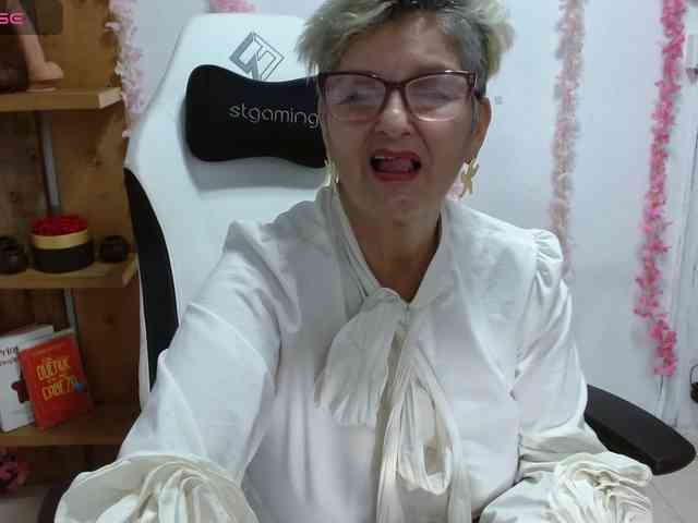 bety-cum3 webcam