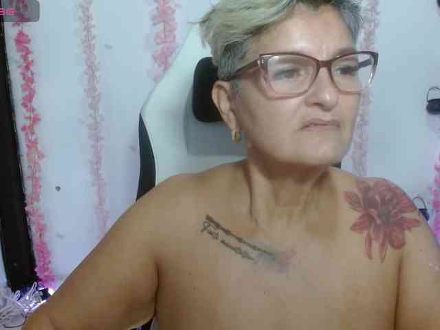 bety-cum3