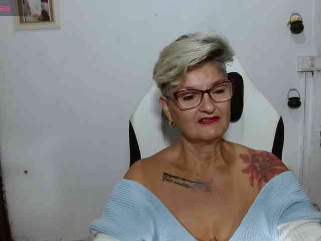 bety-cum3
