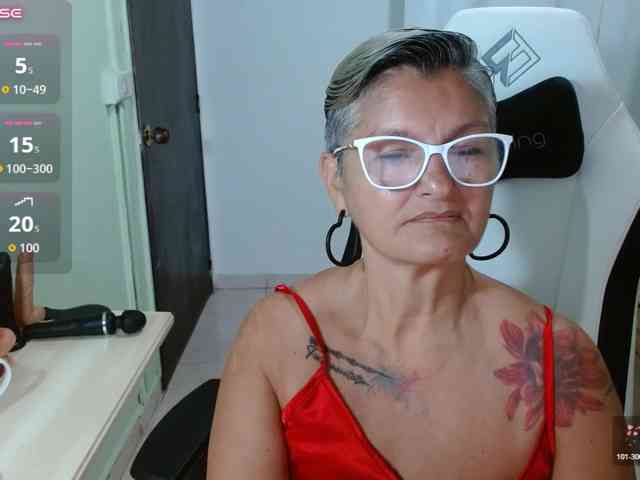 bety-cum3