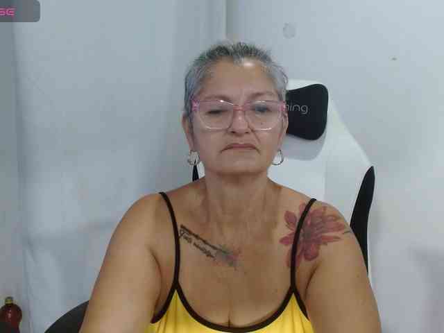 bety-cum3