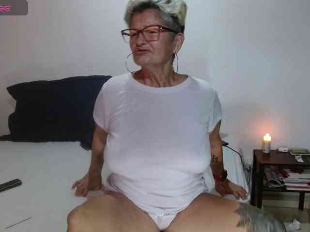 bety-cum3