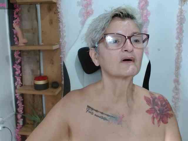 bety-cum3 bety-cum3