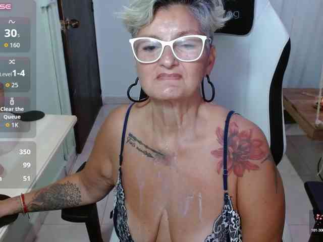 bety-cum3