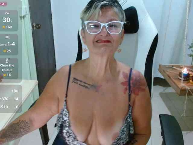 bety-cum3