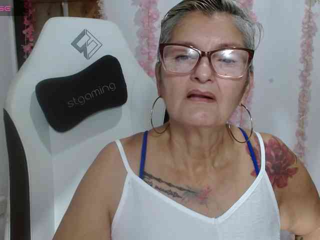 bety-cum3 webcam