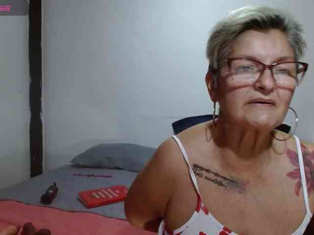 bety-cum3