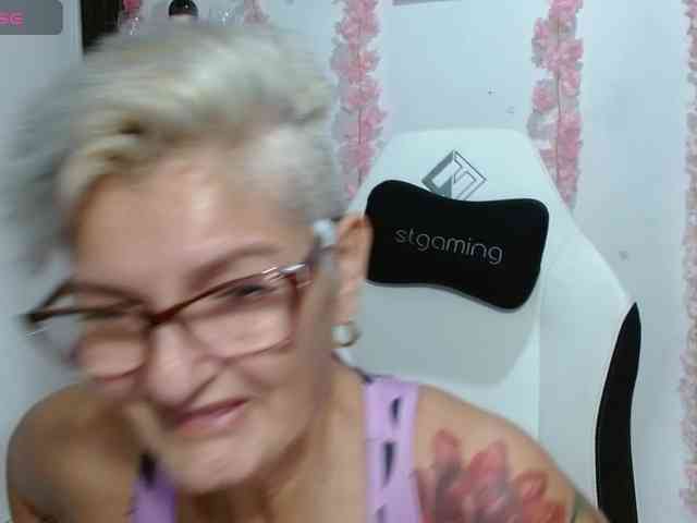 bety-cum3