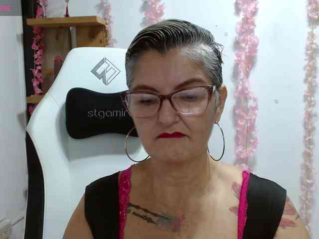 bety-cum3 webcam