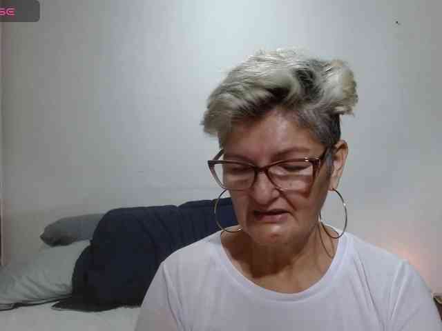 bety-cum3