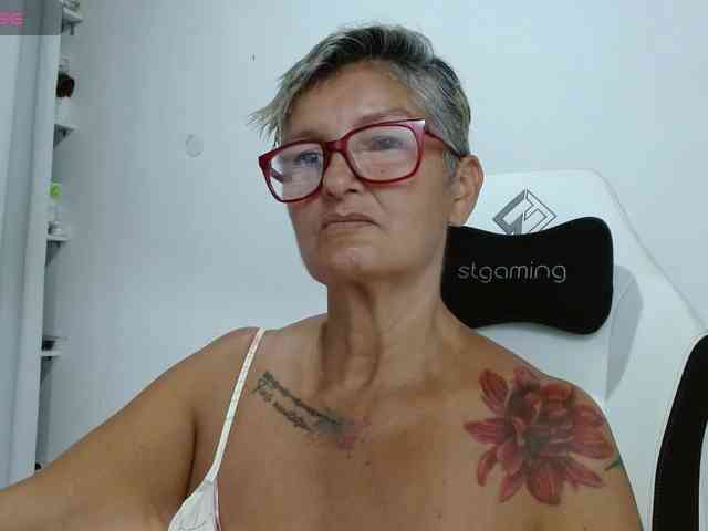 bety-cum3 webcam