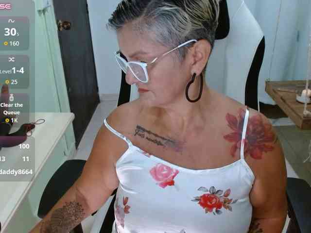 bety-cum3