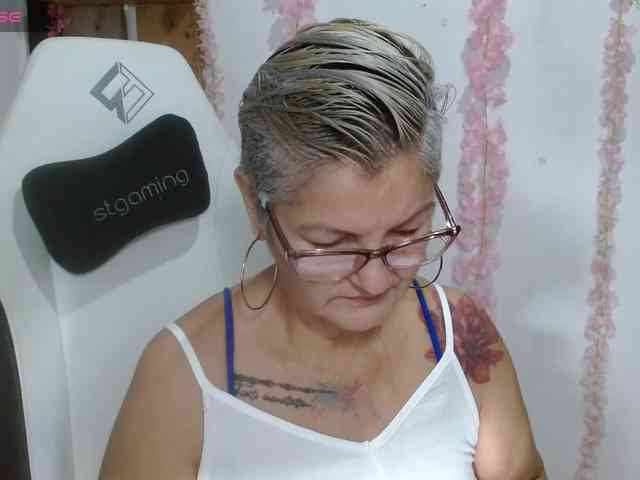 bety-cum3 webcam