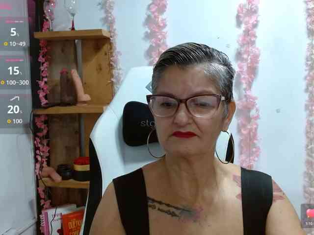 bety-cum3