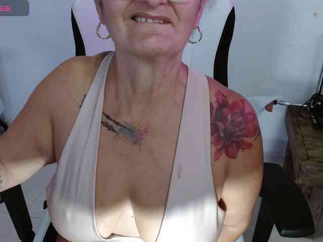 bety-cum3 webcam