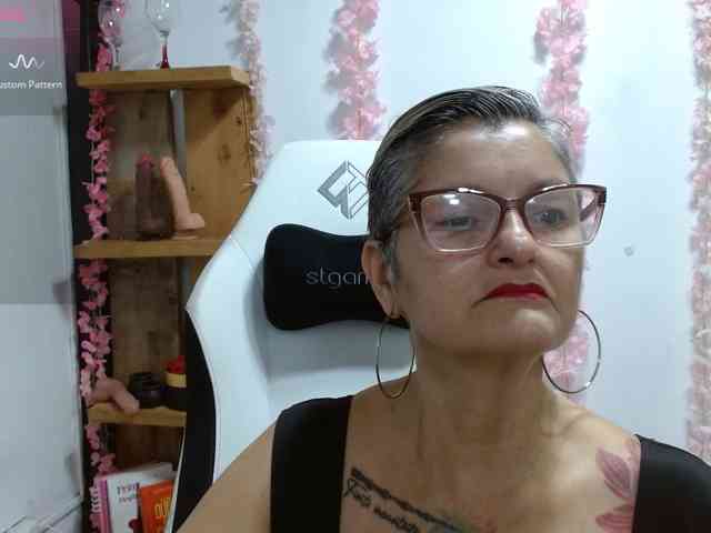 bety-cum3