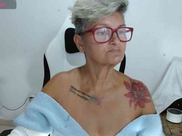 bety-cum3