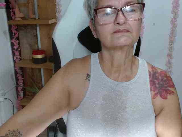 bety-cum3