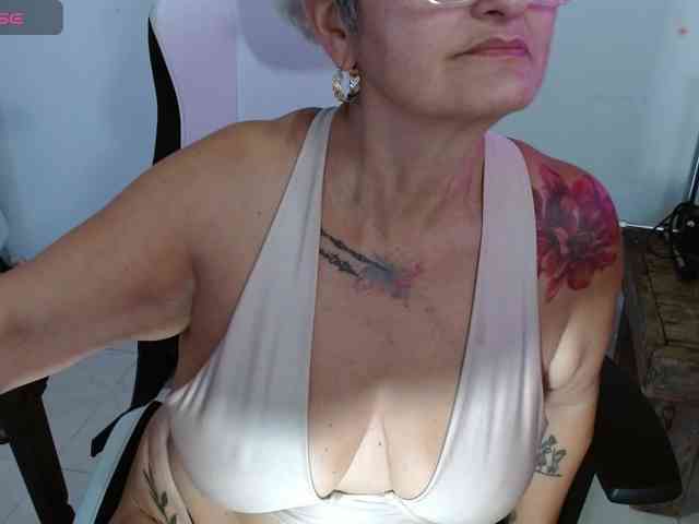bety-cum3
