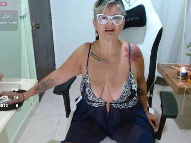 bety-cum3