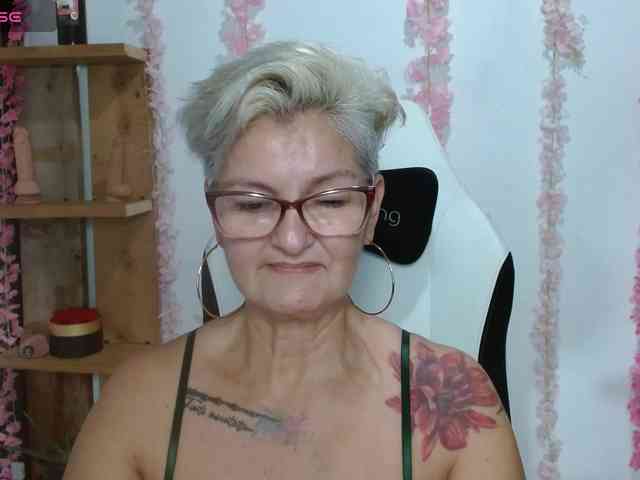 bety-cum3 webcam