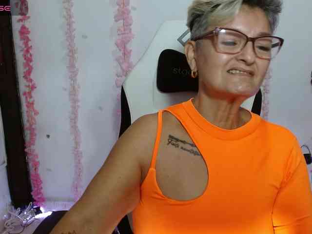 bety-cum3