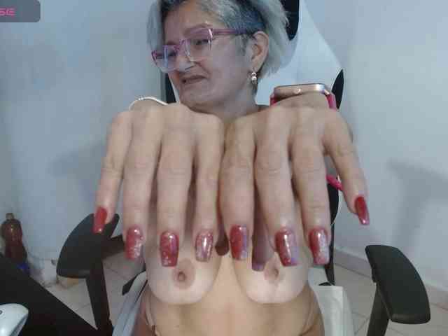bety-cum3