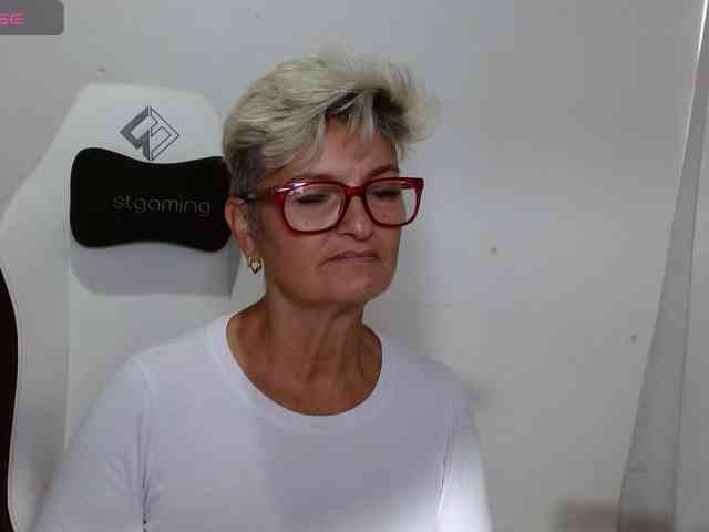 bety-cum3