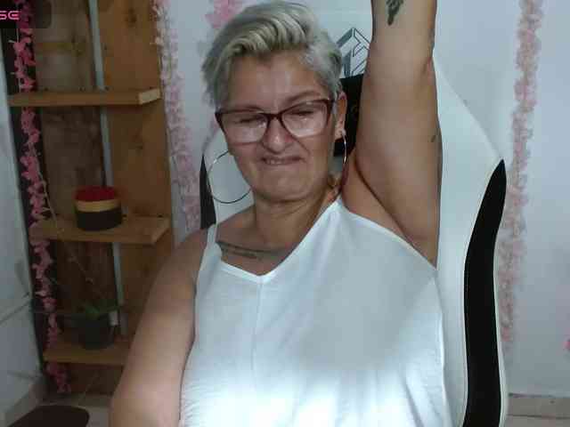 bety-cum3 webcam
