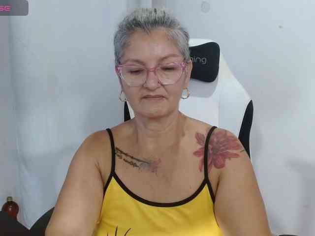 bety-cum3