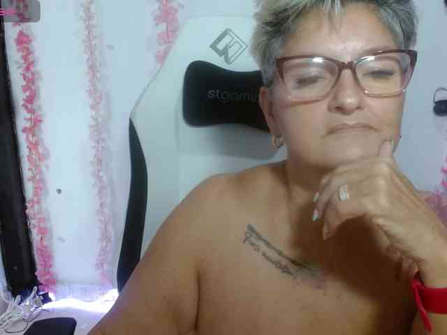 bety-cum3