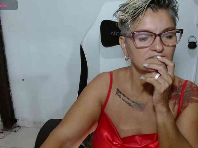 bety-cum3