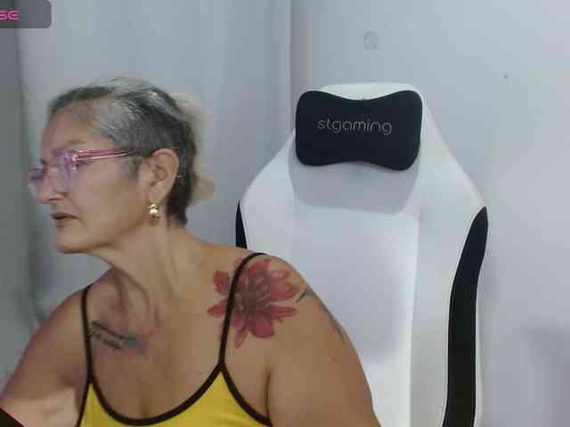 bety-cum3
