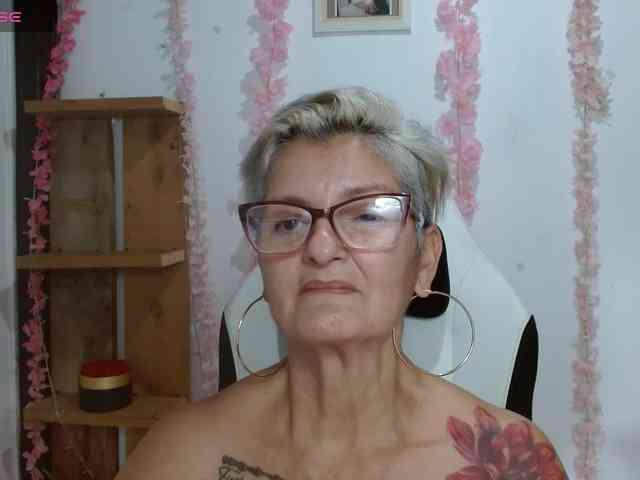 bety-cum3 webcam