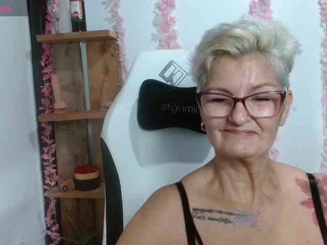 bety-cum3 webcam