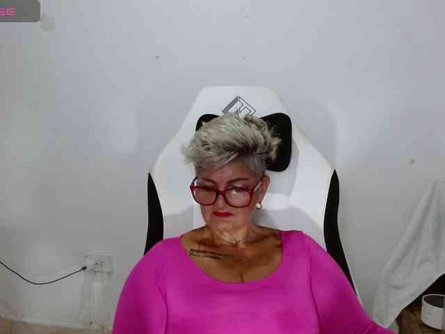 bety-cum3