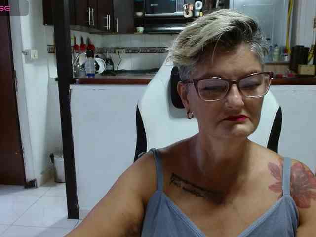 bety-cum3 webcam