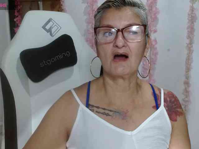bety-cum3 webcam