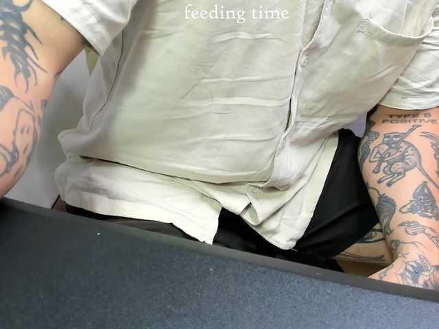 Layneinchains live webcam show