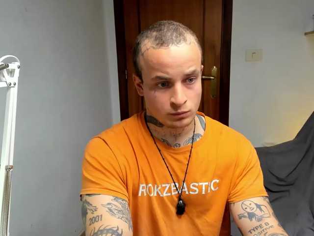 Layneinchains