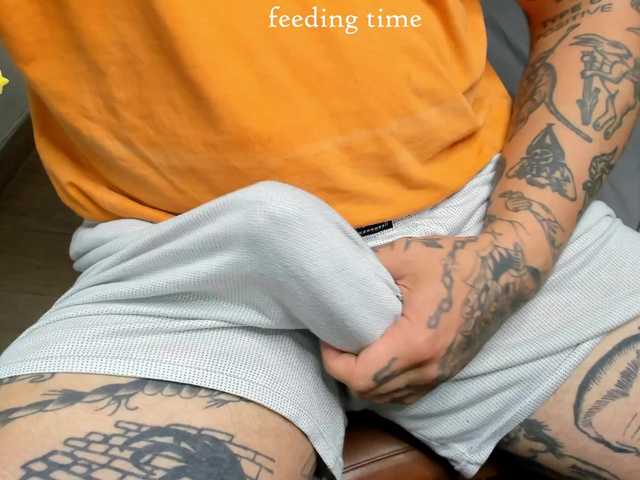 Layneinchains live webcam show