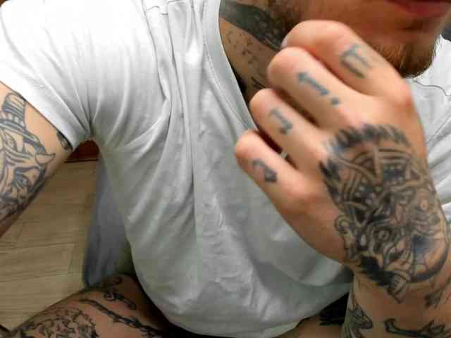 Layneinchains Sex Cam Show