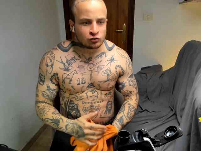 Layneinchains