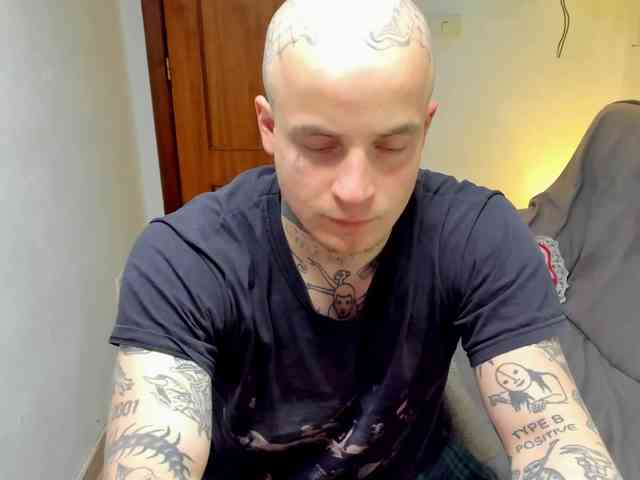 Layneinchains